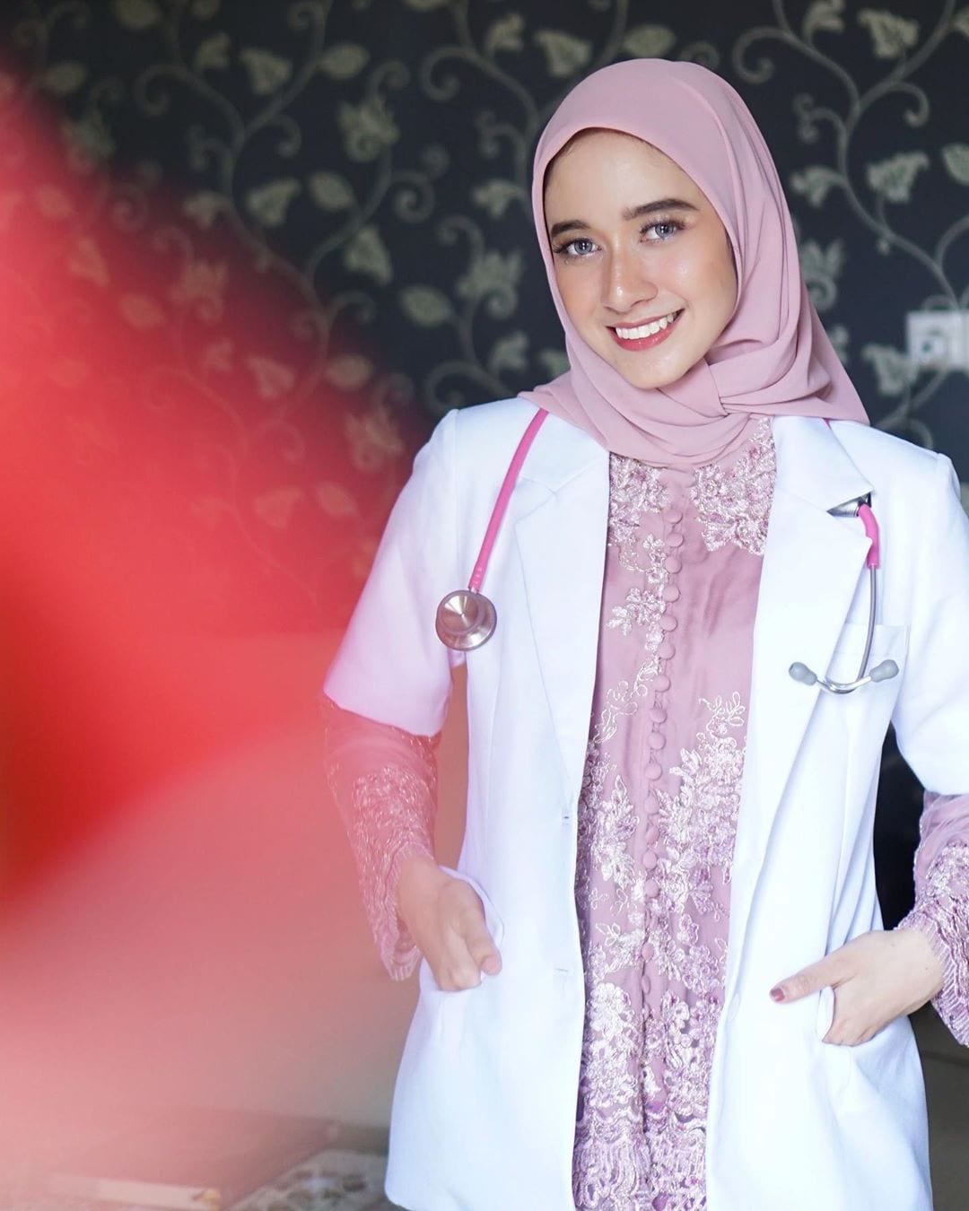 Foto Dokter Cantik