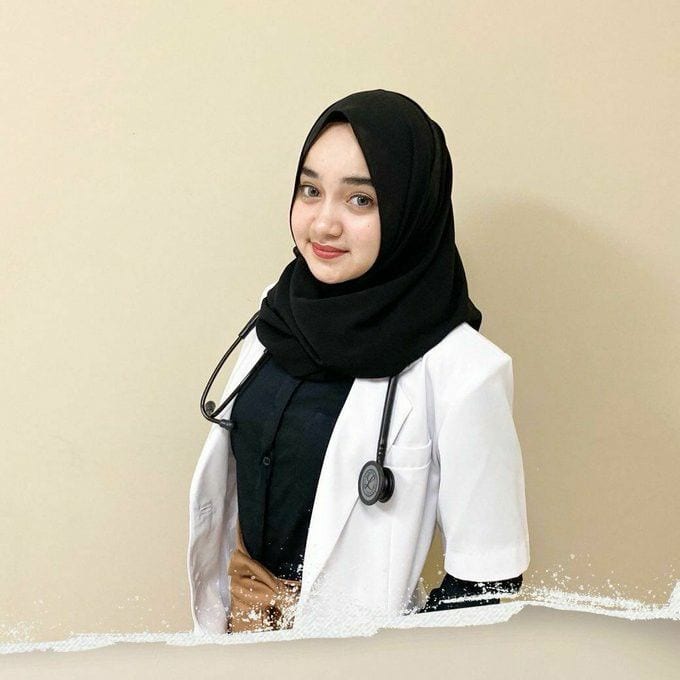 Foto Dokter Cantik
