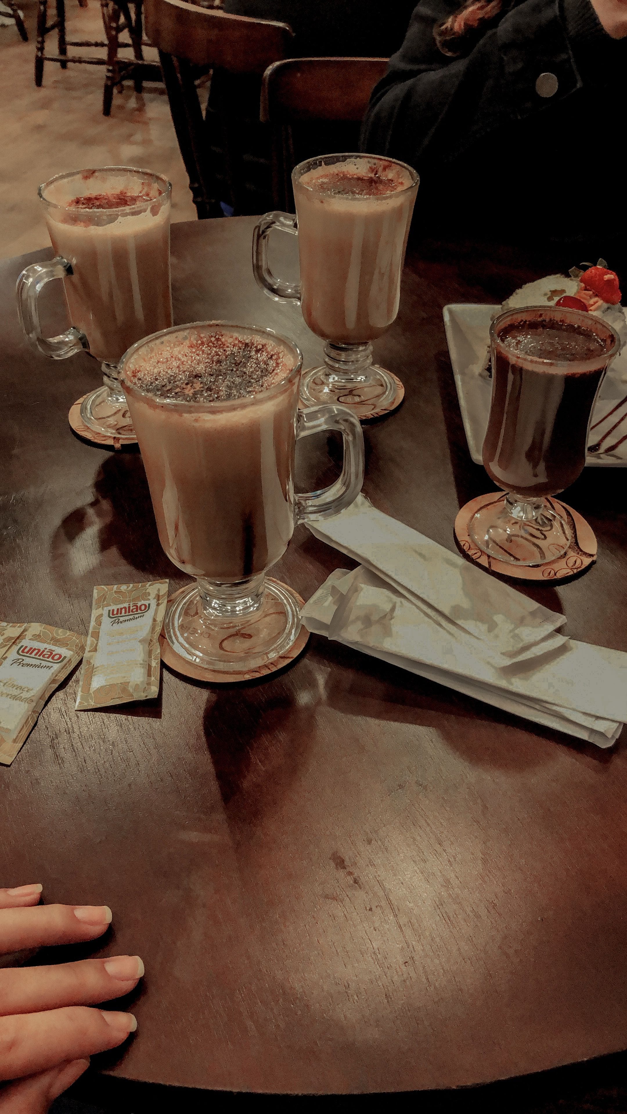 Foto Nongkrong di Cafe